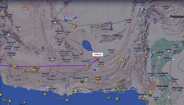 Nawaz Sharif's Plane enters Pakistani Territory