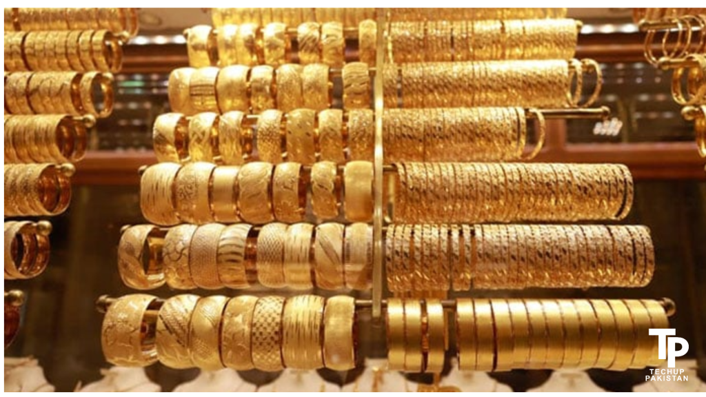 Reduction in gold price per tola in the country