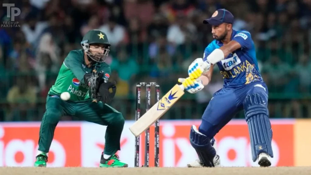 Sri Lanka set Pakistan a target of 345 to win in World Cup