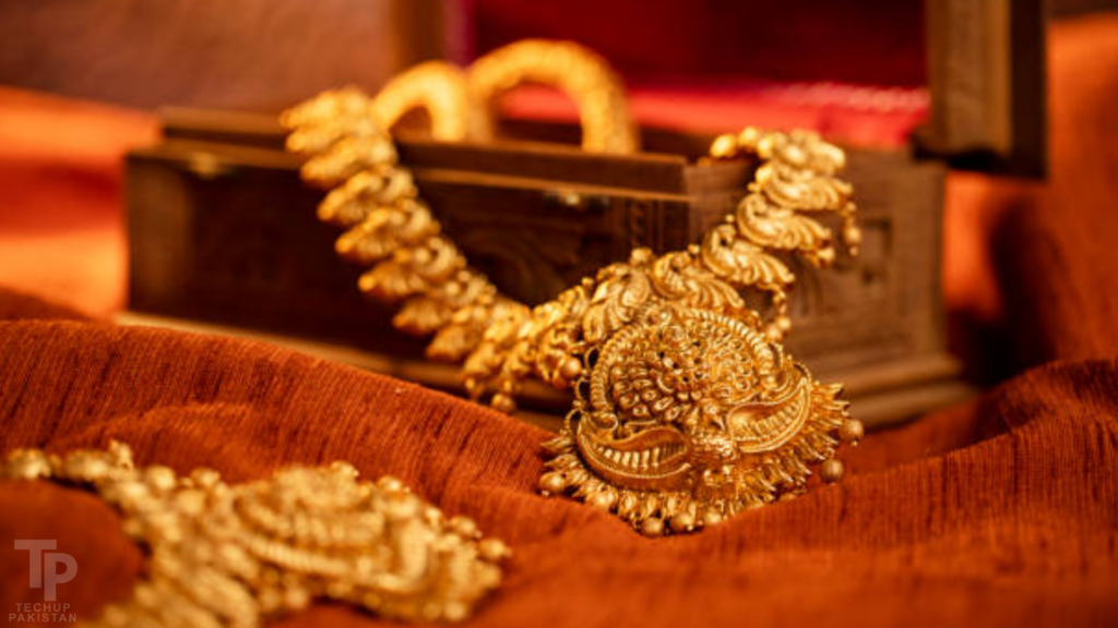 Gold price sees significant drop